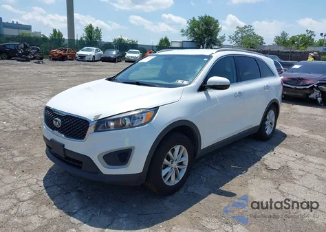2018 Kia Sorento 2.4L Lx из США, поврежденный, VIN 5XYPG4A35JG388168